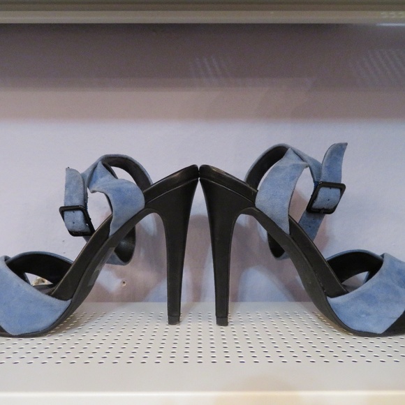 Price drop! Shoemint Periwinkle Blue Suede Sandal - Picture 3 of 6